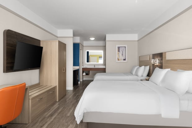 Images Holiday Inn Express & Suites San Dimas by IHG