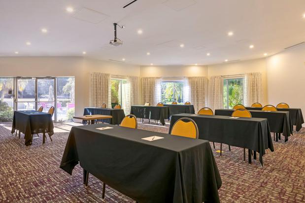 Images Crowne Plaza Orlando - Lake Buena Vista by IHG