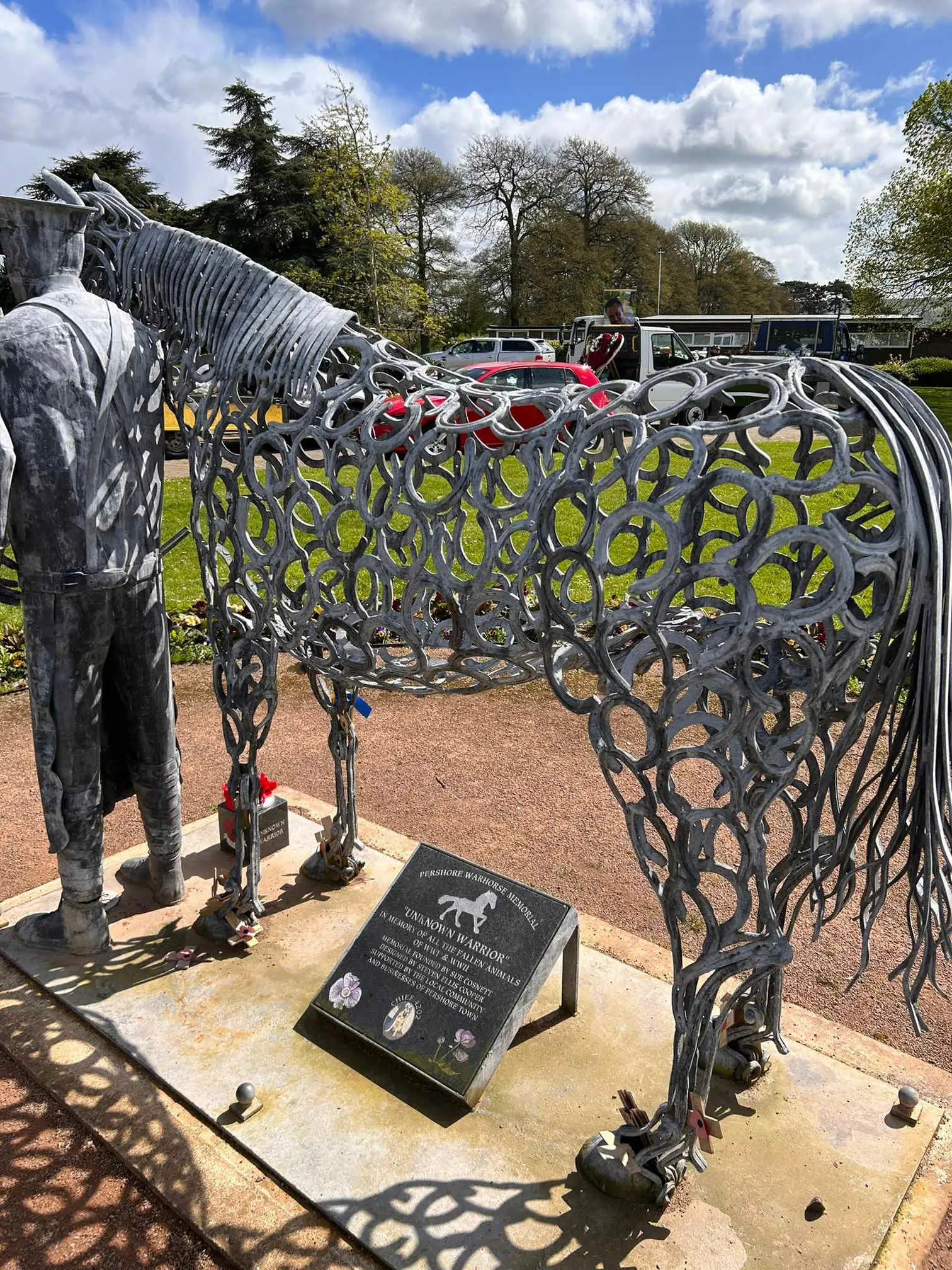 Images Tailored Remembrance