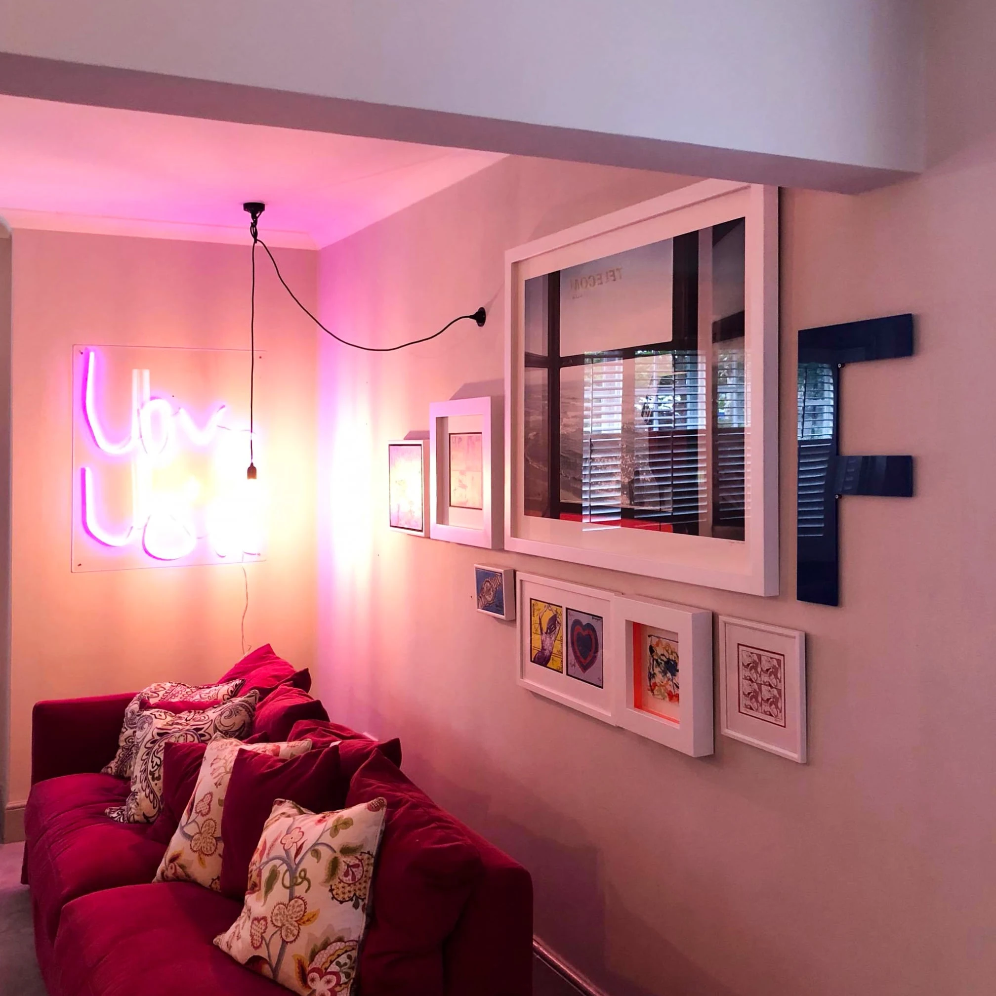 Images Hang it Services Ltd