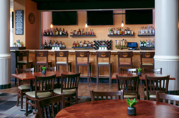 Images FINS Kitchen & Bar