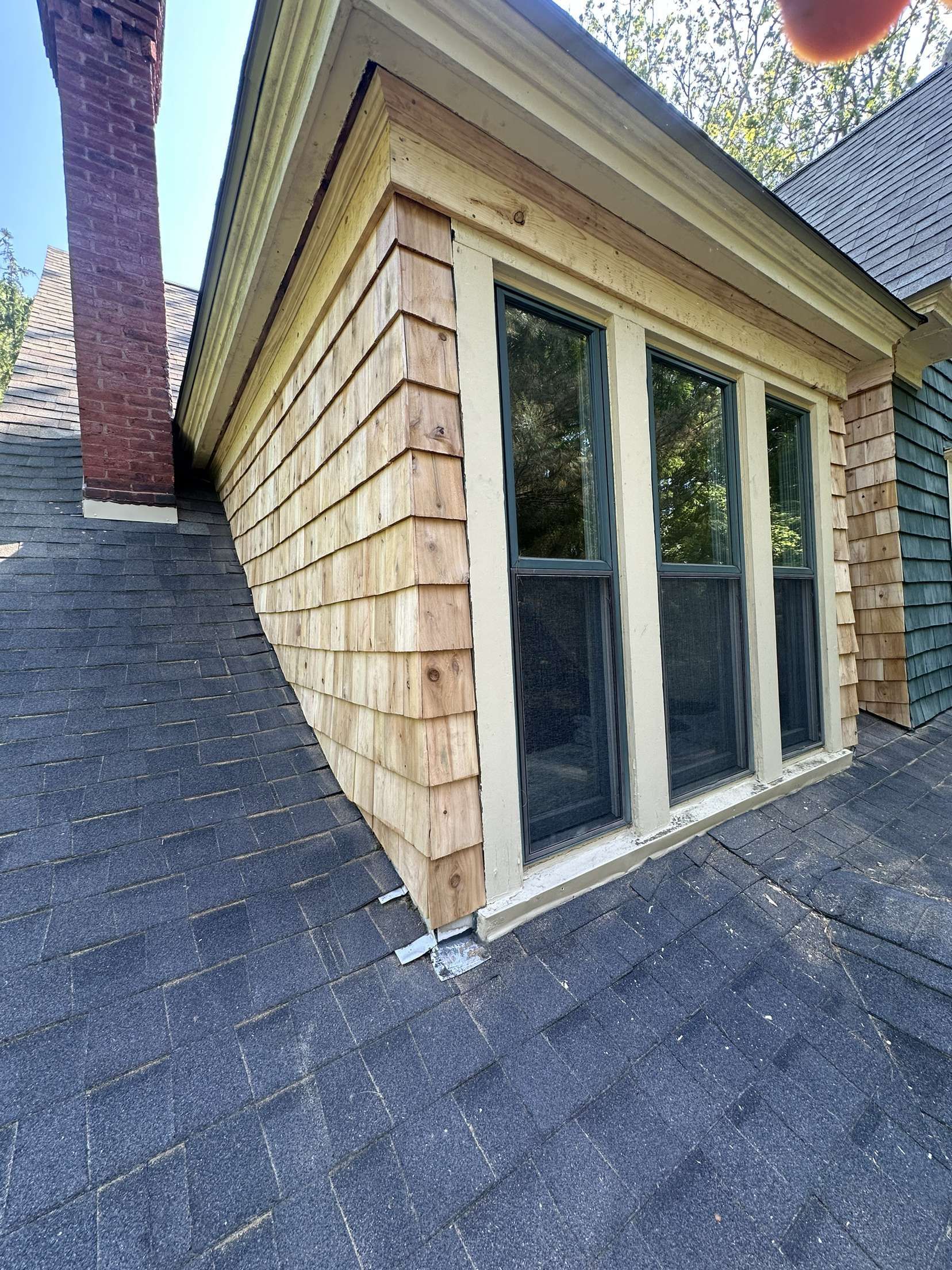 Peachey's Roofing Image