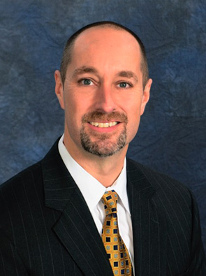 David Lumb headshot