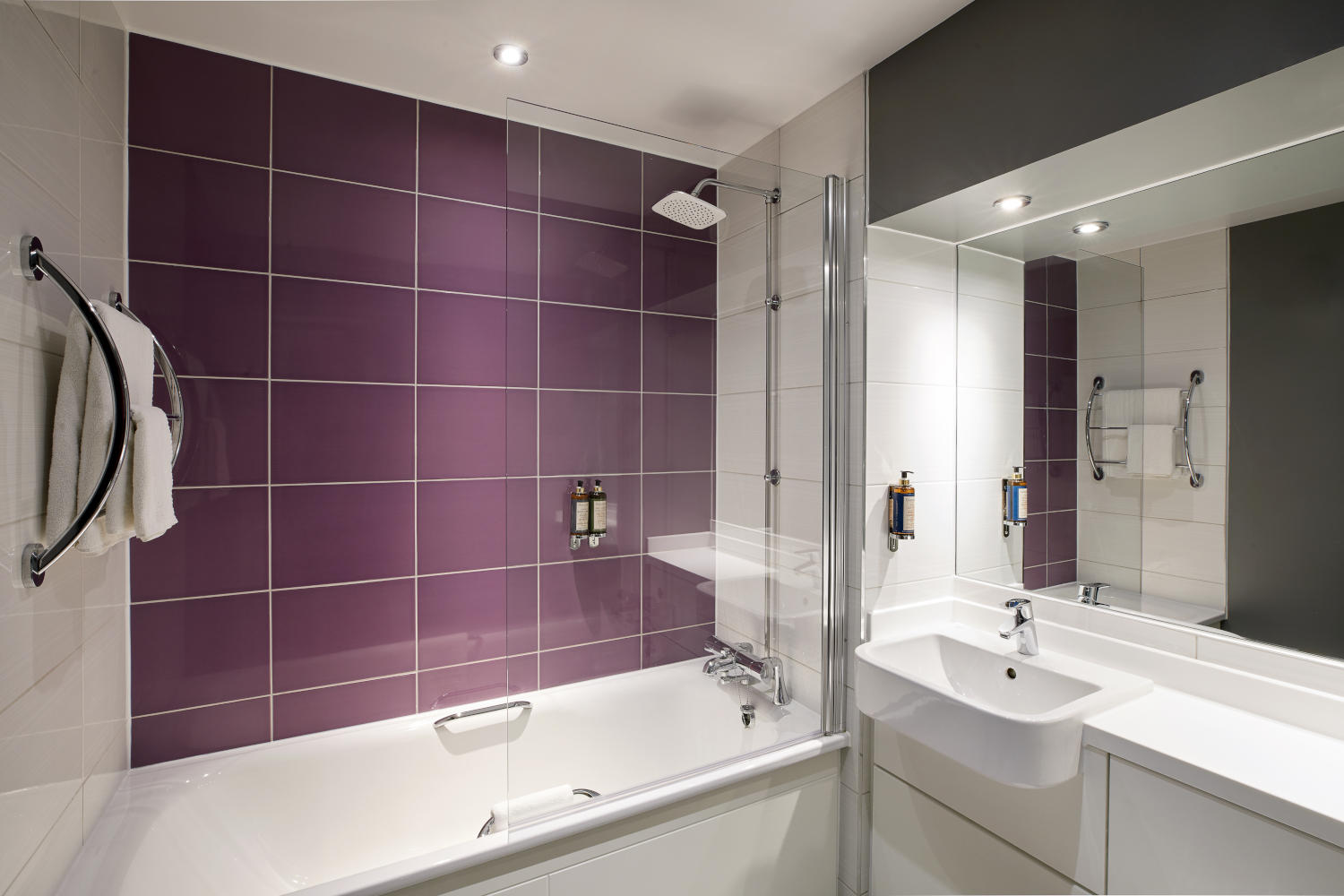 Images Premier Inn Colchester Town Centre (Castle) hotel