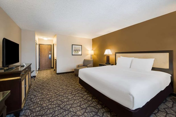 Images Best Western Detroit Livonia