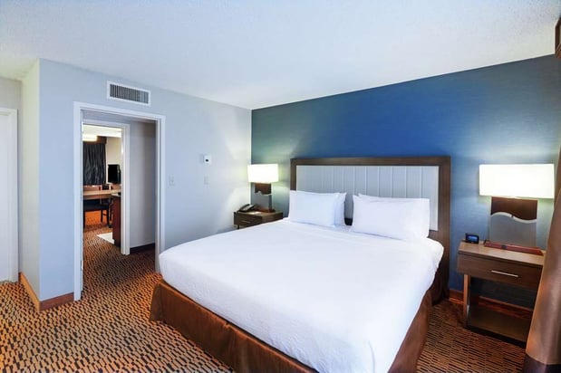 Images Embassy Suites by Hilton Dallas Market Center