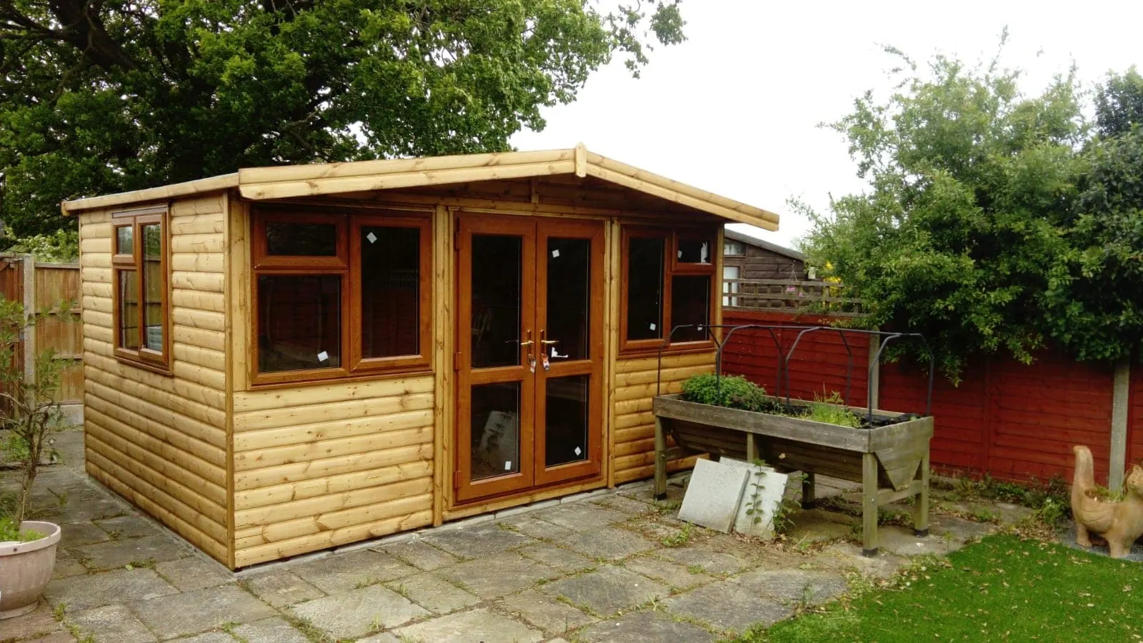 Images Herts Garden Buildings