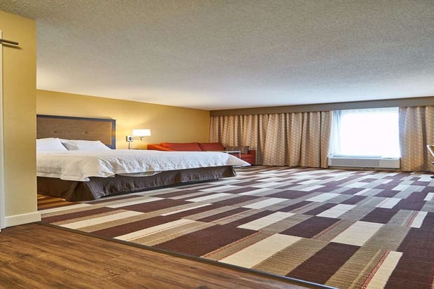 Images Hampton Inn Uniontown
