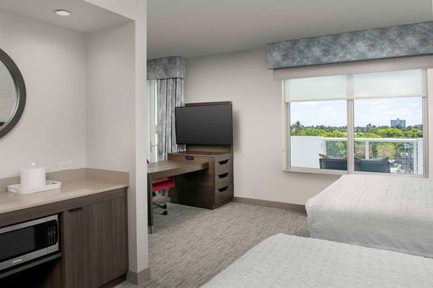 Images Hampton Inn Delray Beach