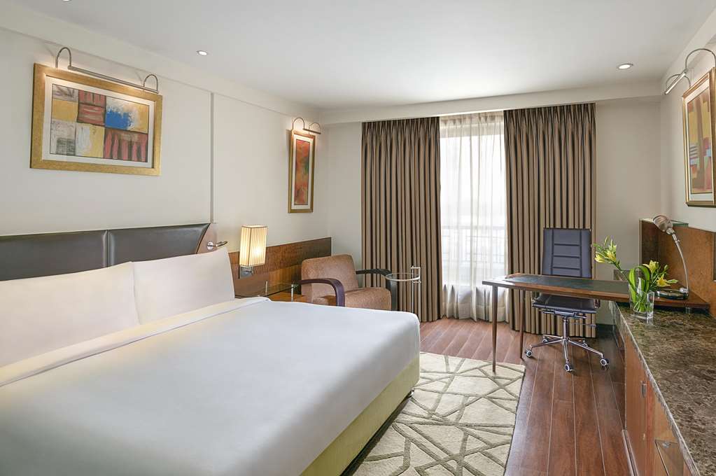 Radisson Blu Plaza Hotel, Delhi Airport