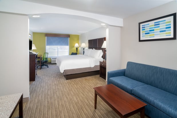 Images Holiday Inn Express & Suites Hinesville East - Fort Stewart by IHG