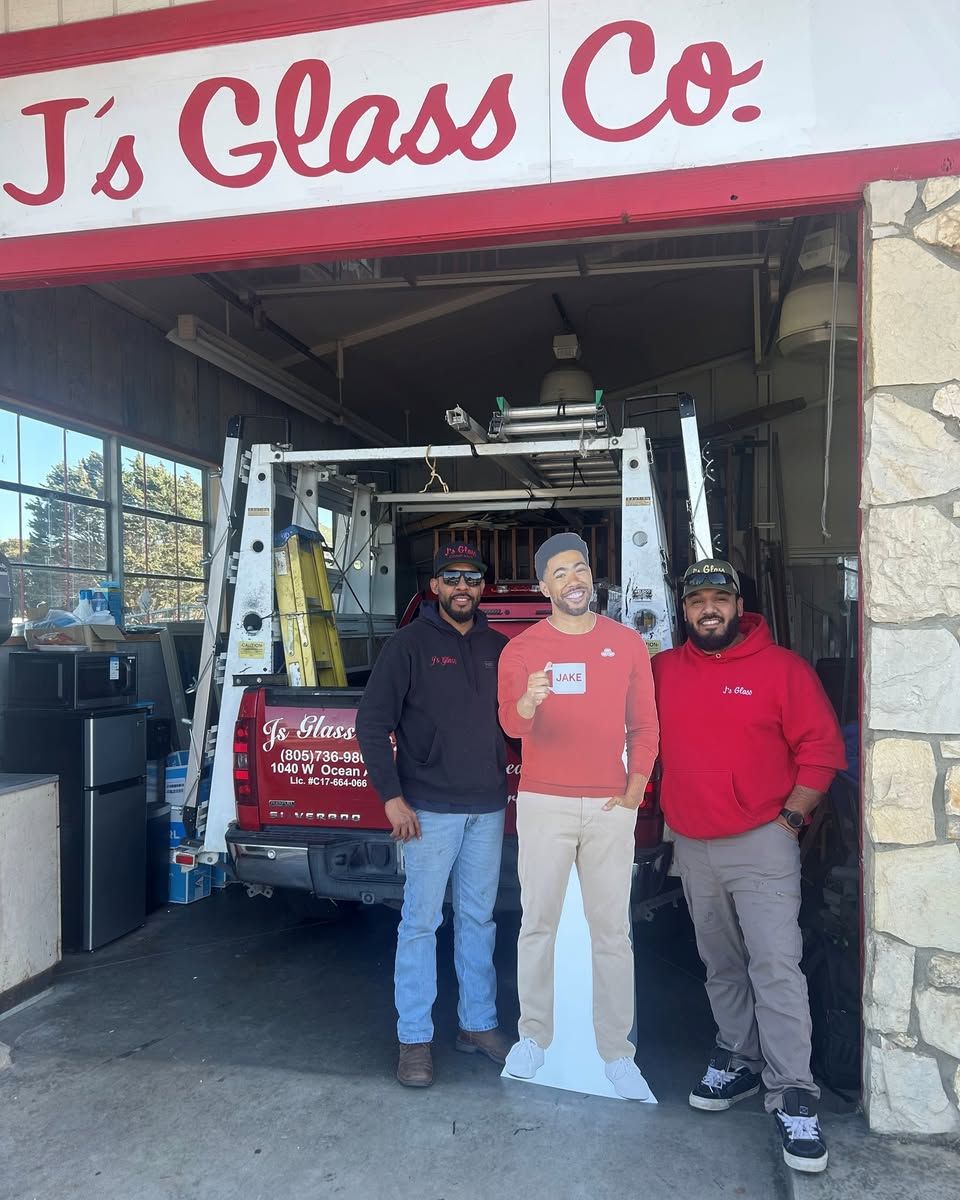 Last week’s WheresJakeWednesday! We highlighted Js Glass Co. Serving the community for over 30 years, they offer residential and commercial glass work, including windows, showers, and doors! Locally owned by Luis and Jackie Castaneda with Lobo Sigueroa.