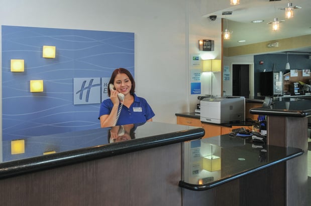 Images Holiday Inn Express & Suites San Antonio Rivercenter Area by IHG