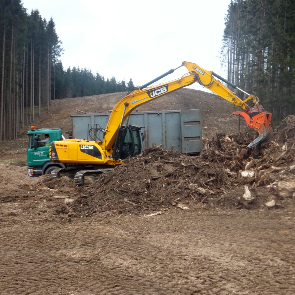 Mayr Landschafts- & Golfplatzpflege, Unterfeldweg 4 in Kochel