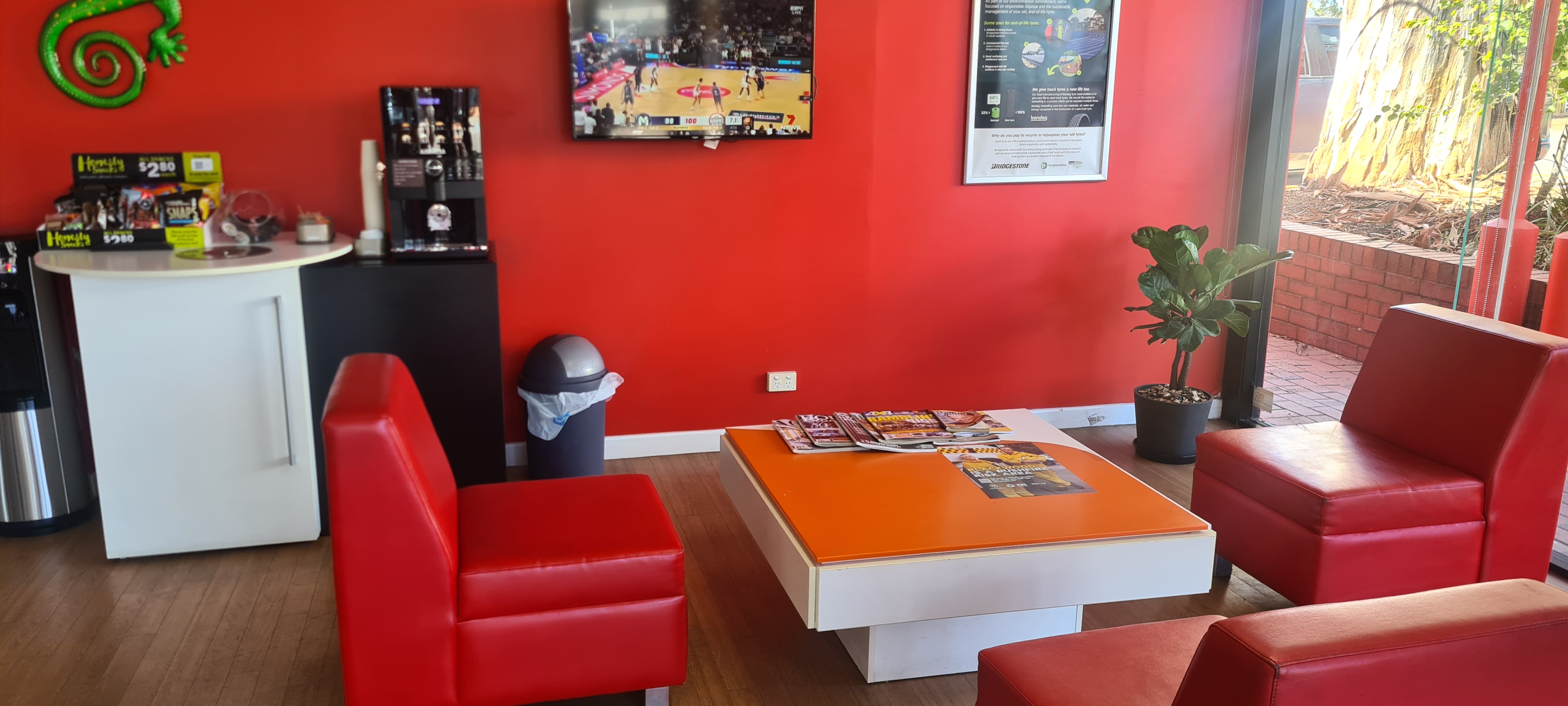 Images Bridgestone Select Tyre & Auto Blackwood