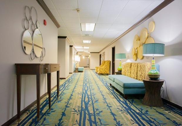 Images Holiday Inn & Suites Spring - the Woodlands Area by IHG