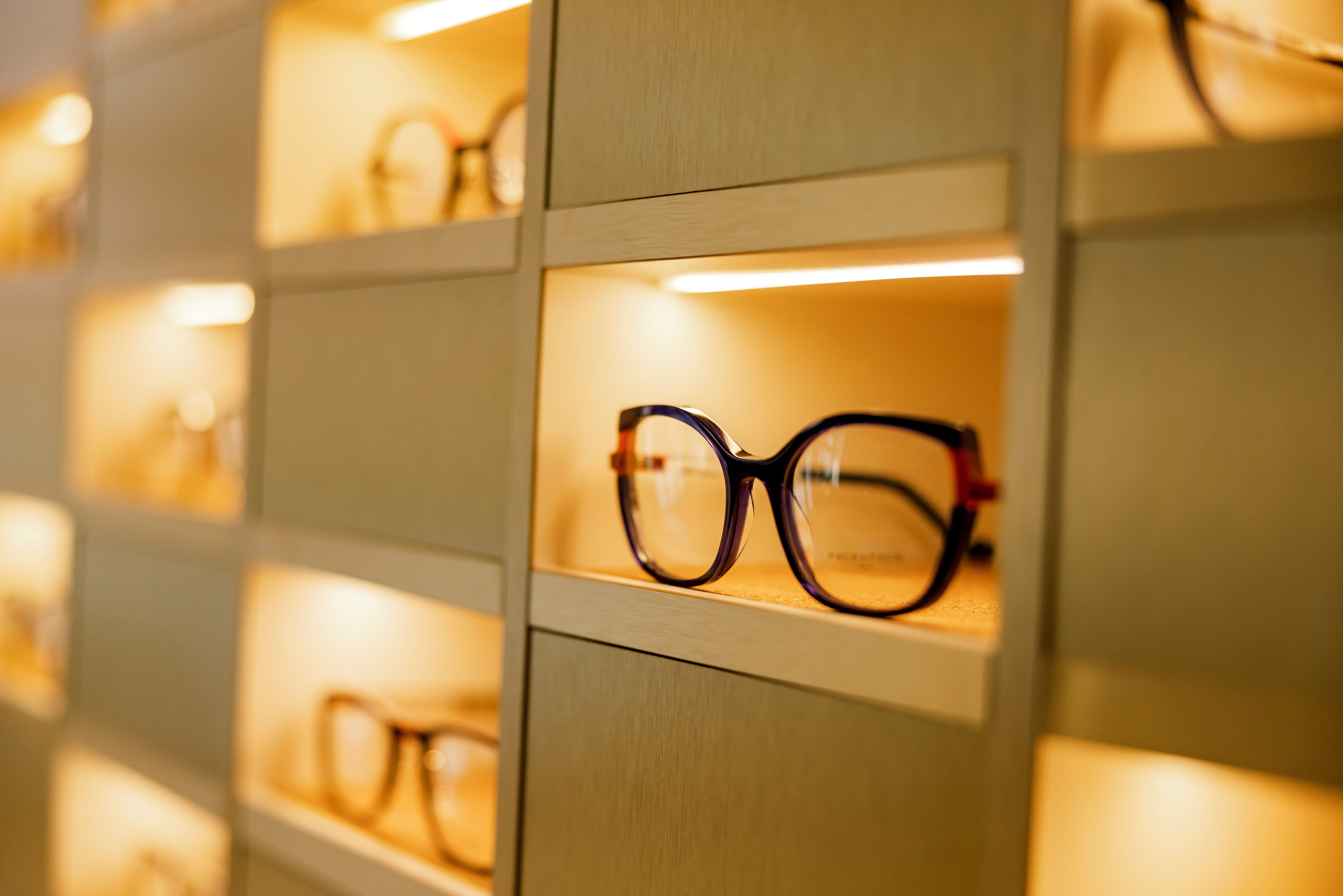Bilder Bischof Optik AG