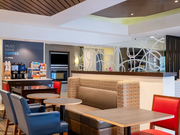 Images Holiday Inn Express & Suites Chicago-Libertyville by IHG