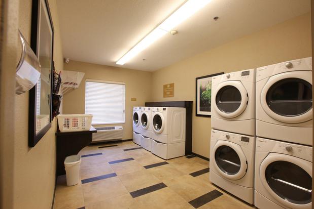 Images Candlewood Suites St. Joseph by IHG
