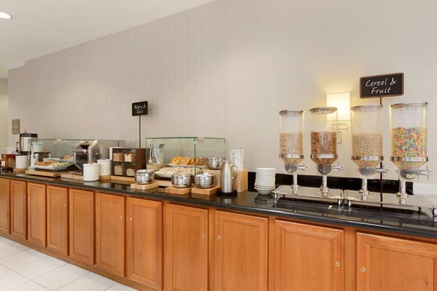 Images Embassy Suites by Hilton Newark Wilmington South