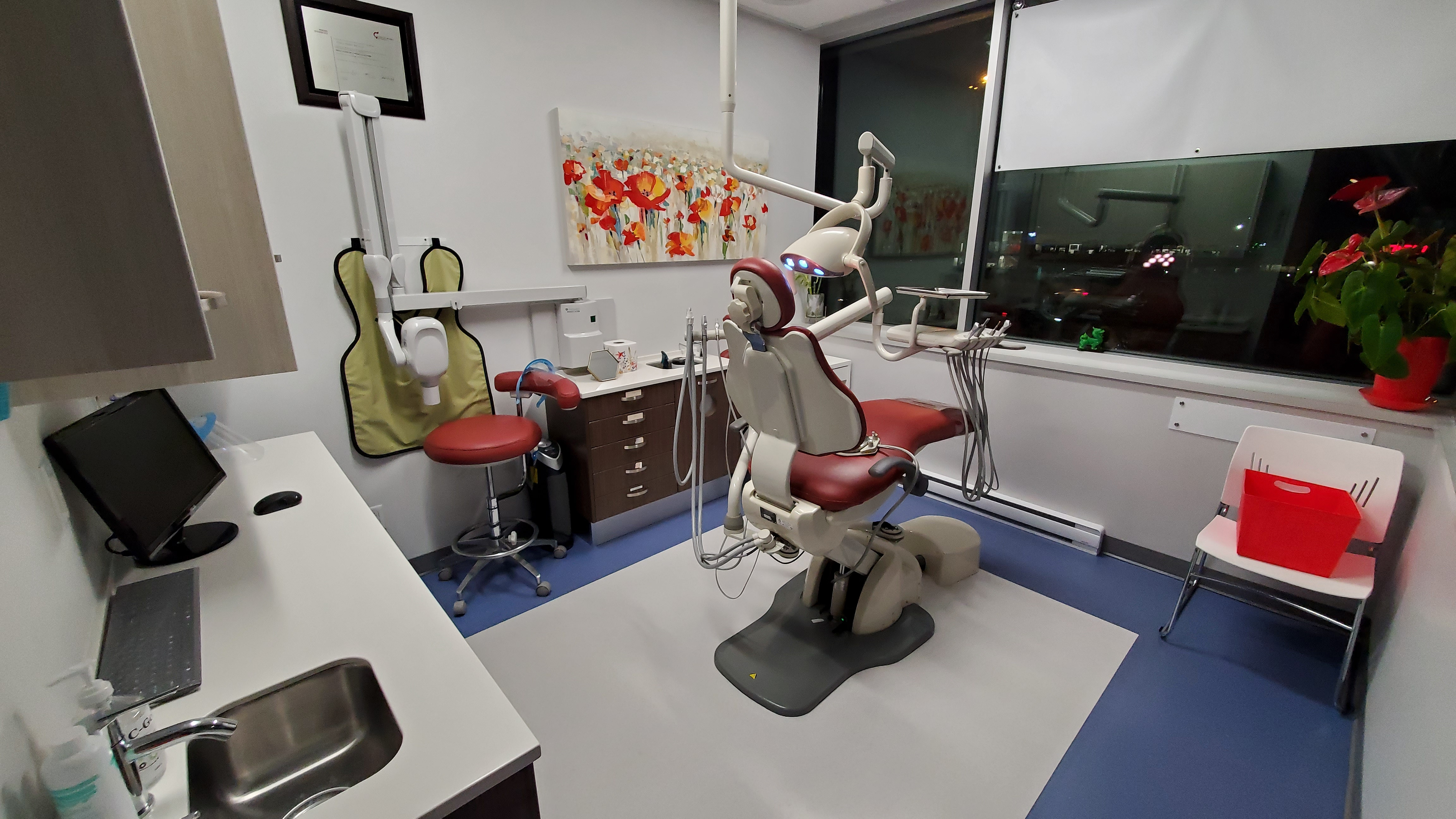 Images Carrefour Dentaire 440 - Invisalign, Dentiste Laval