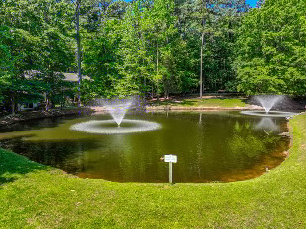 Images Franklin Woods Apartments