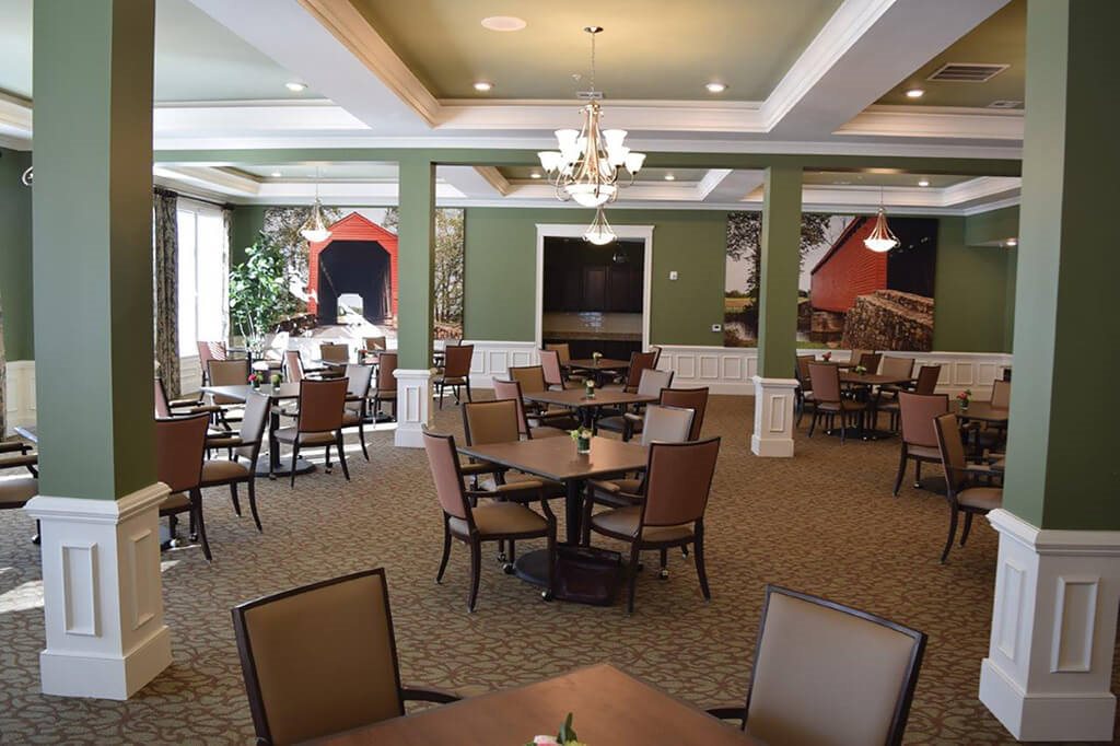 Traditional Dining Room with Restaurant-Style Dining