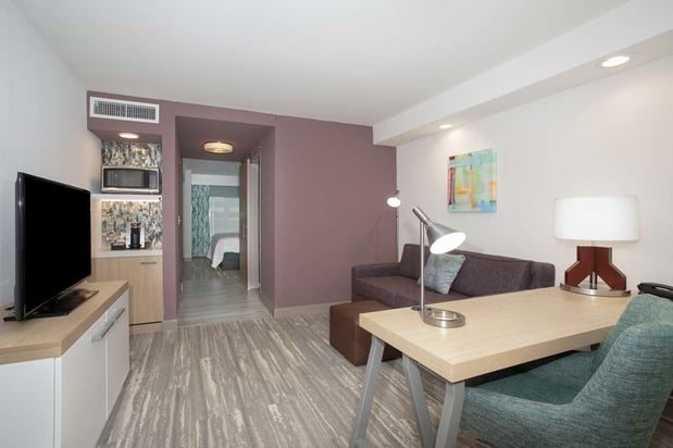 Images Hilton Garden Inn Omaha Aksarben Village