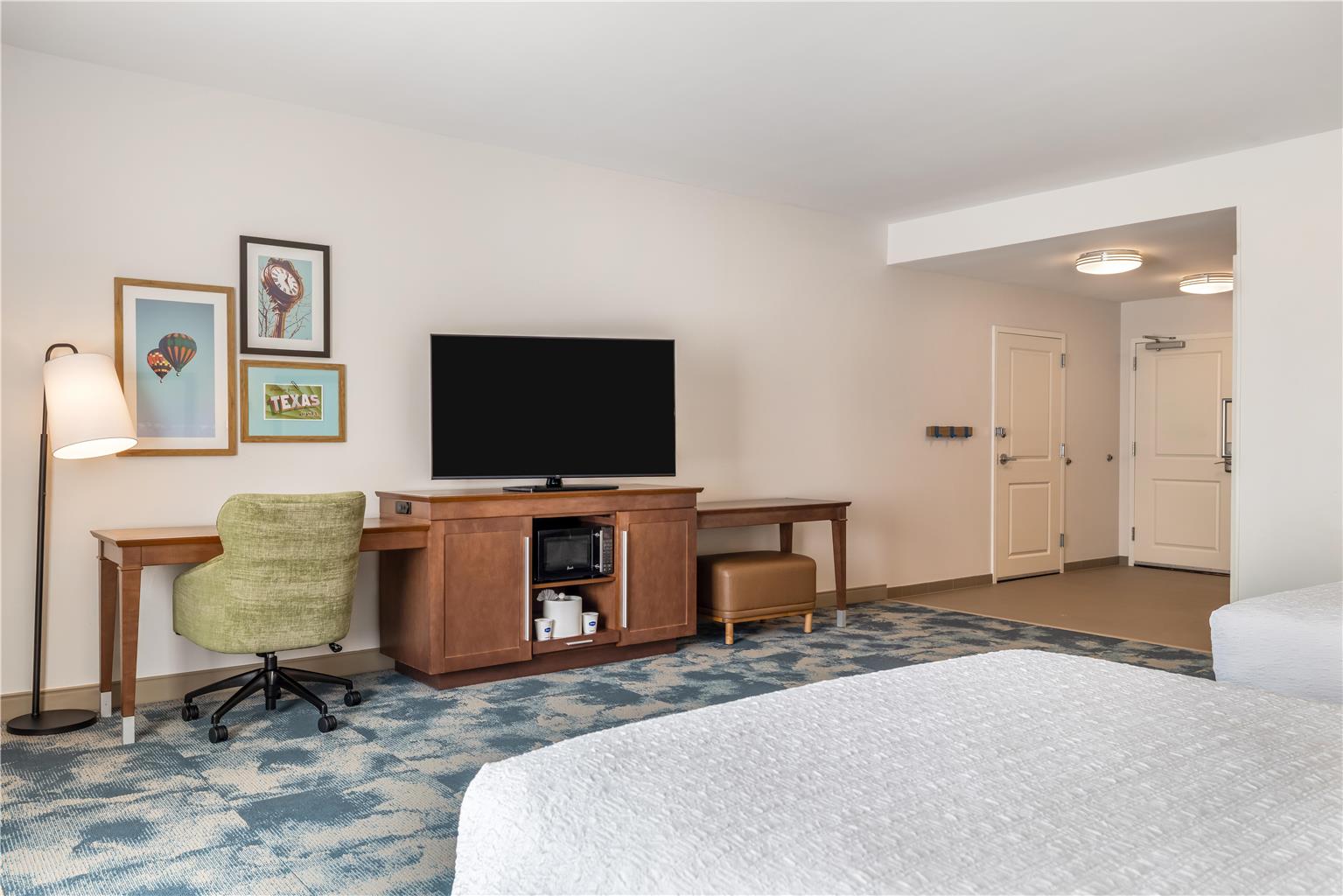 Guest room