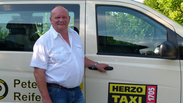 Herzo-Taxi, Am Schloßgraben 3 in Herzogenaurach