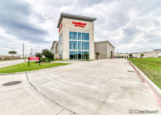 Images CubeSmart Self Storage