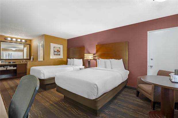 Images Best Western Plus Stovall's Inn