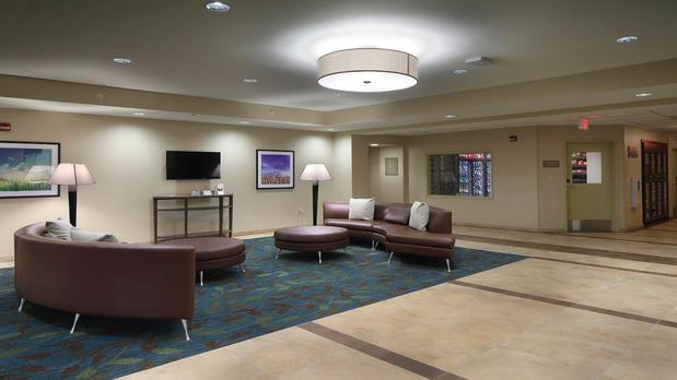 Images Candlewood Suites Newark South - University Area by IHG