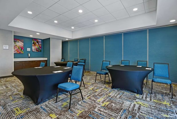 Images Hampton Inn Las Vegas Strip South