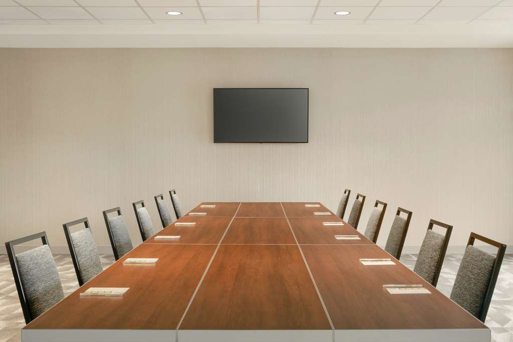Meeting Room Home2 Suites by Hilton Chantilly Dulles Airport Chantilly (703)253-3400