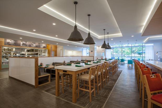 Images Holiday Inn Cleveland Clinic by IHG
