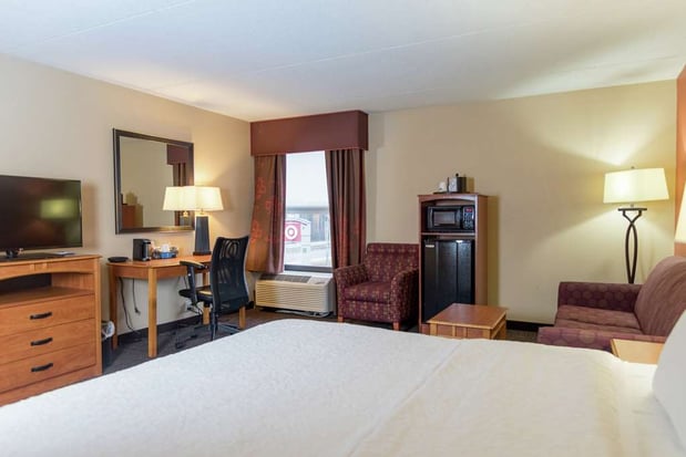 Images Hampton Inn Muskegon