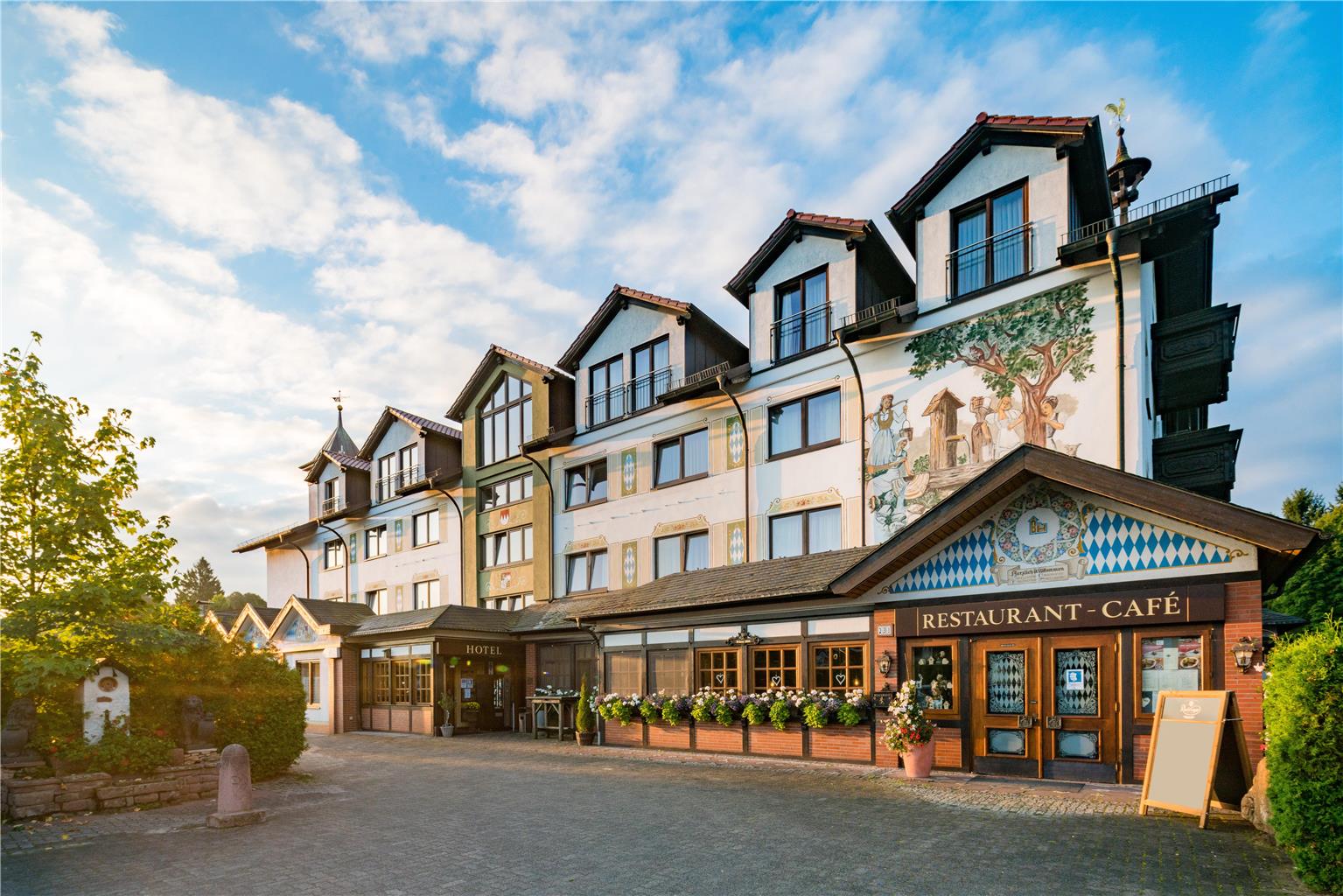 Best Western Hotel Brunnenhof, Hauptstrasse 231 in Weibersbrunn