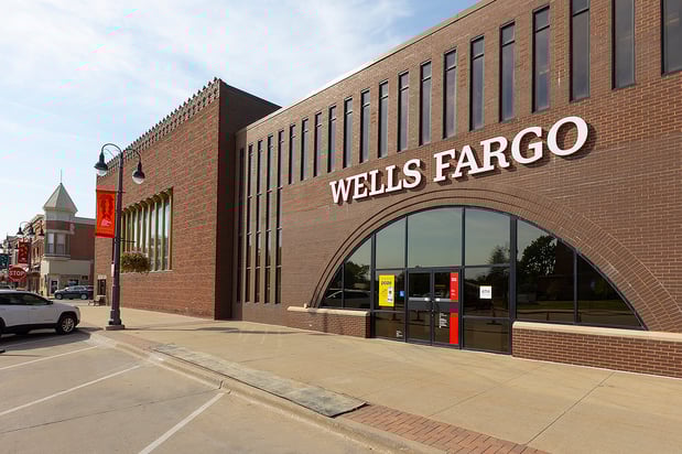 Images Wells Fargo Bank