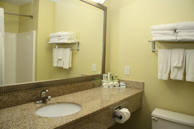 Images Holiday Inn Express Winfield - Teays Valley, an IHG Hotel