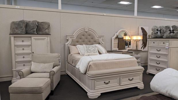 Images Value City Furniture