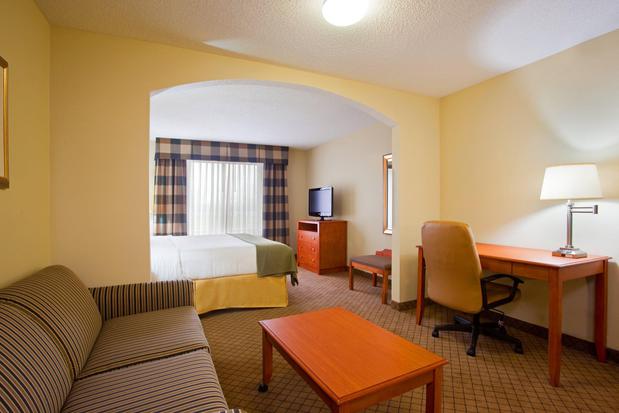 Images Holiday Inn Express & Suites Goshen, an IHG Hotel