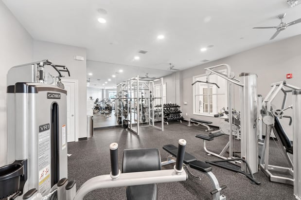 Images Camden Dulles Station Apartments