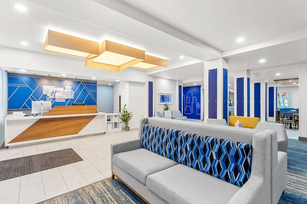 Images Holiday Inn Express & Suites Charleston NW - Cross Lanes by IHG