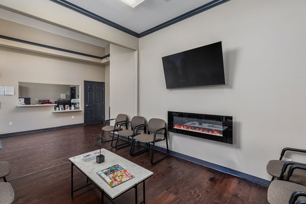 Images CLS Health: Pain Management Associates - Friendswood Edgewood