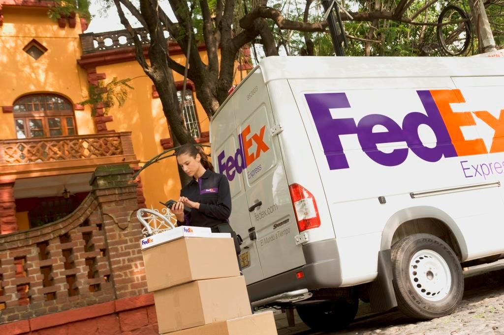 Images FedEx World Service Center