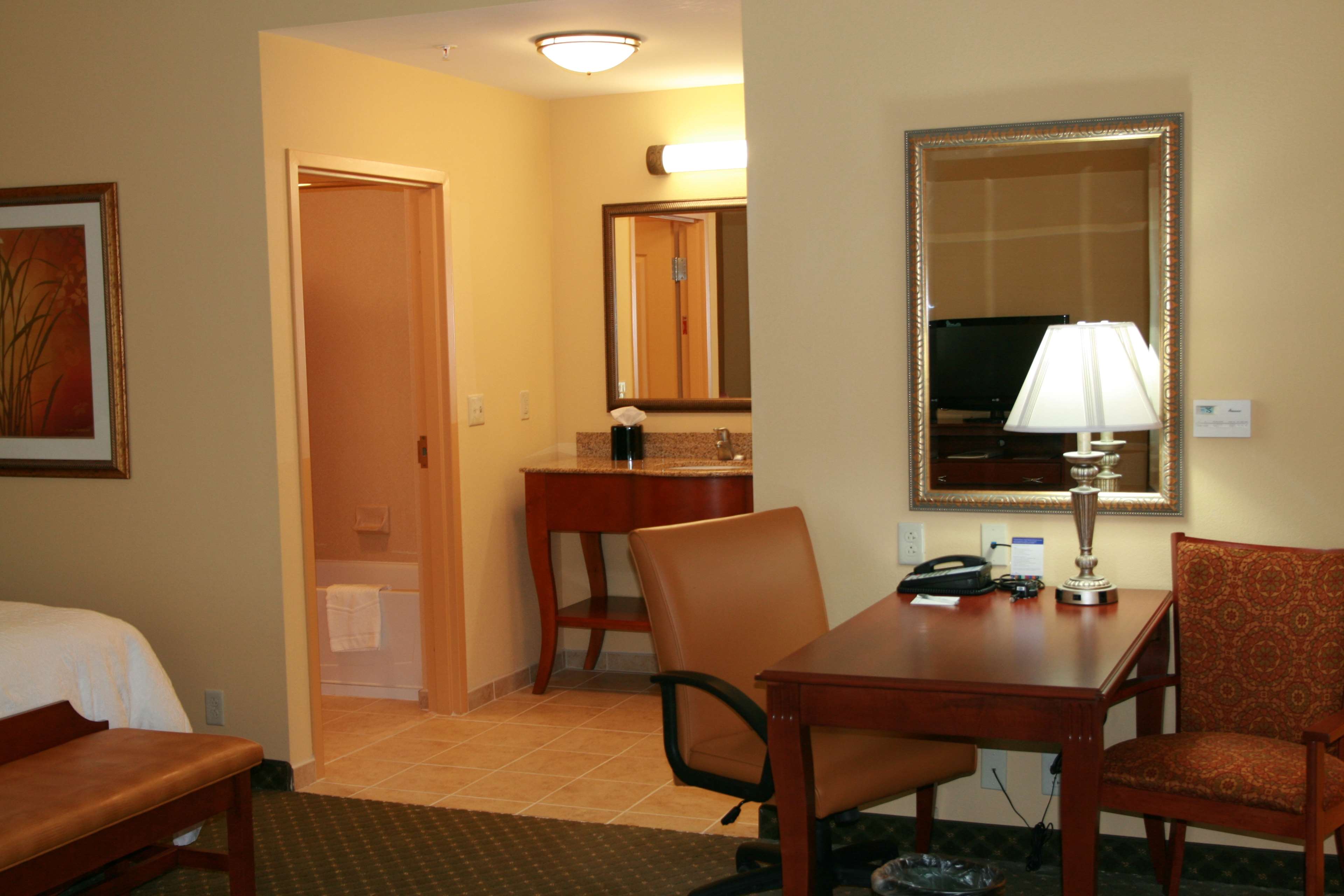 Guest room