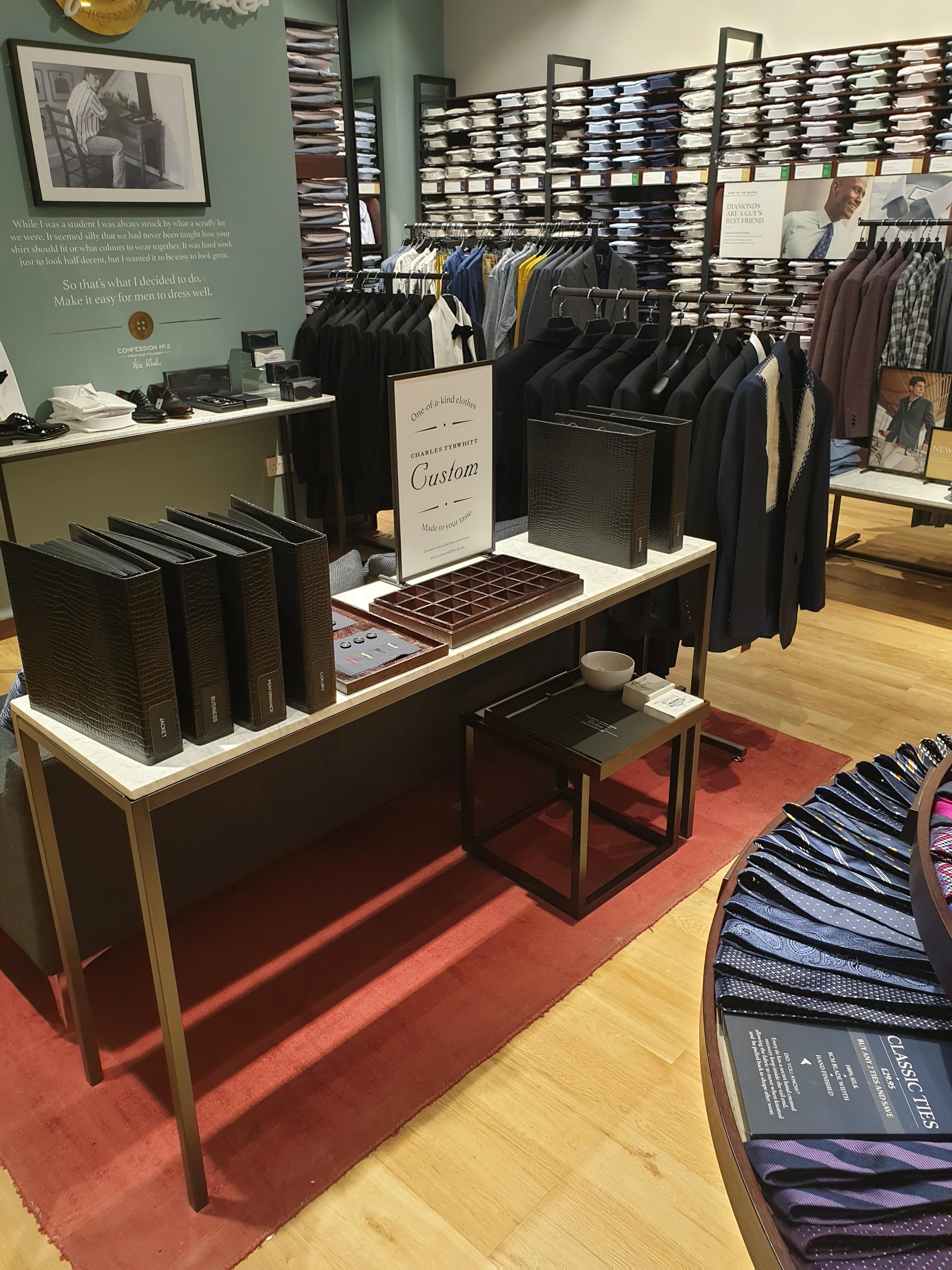 Charles Tyrwhitt Bracknell 01344 552000