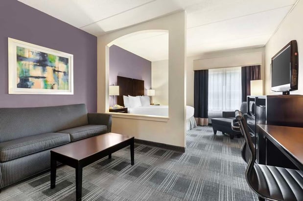 Images Best Western Hartford Hotel & Suites