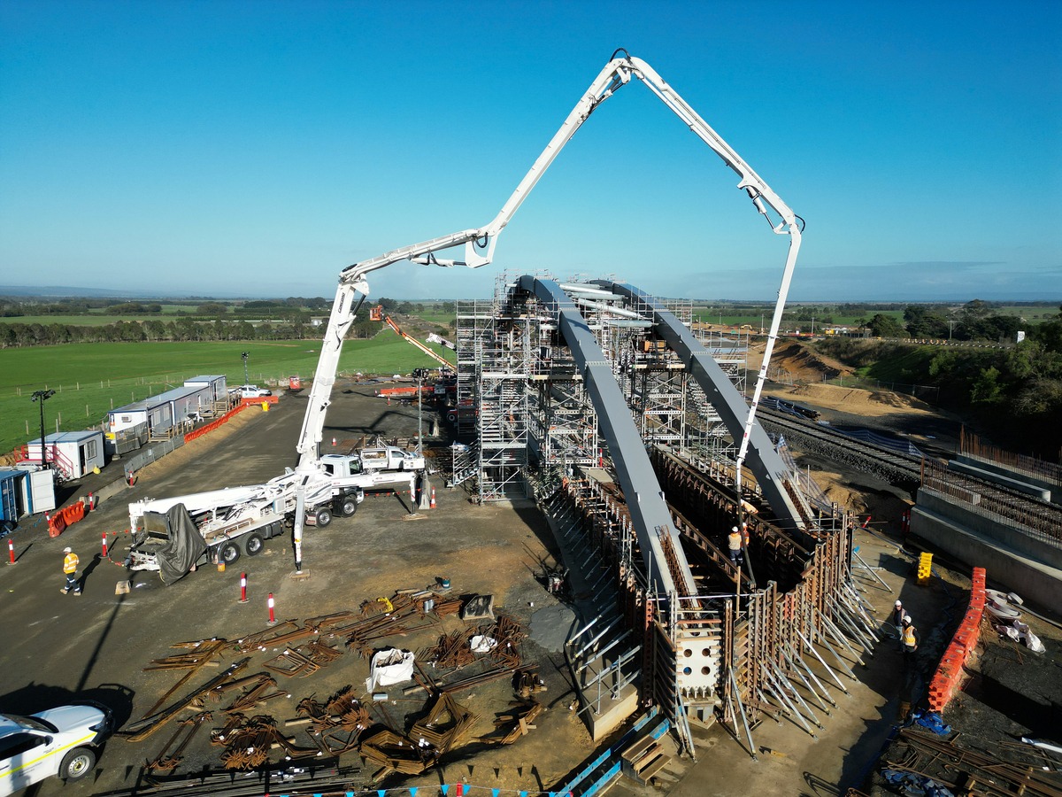Images Latrobe Concrete Pumping Pty Ltd